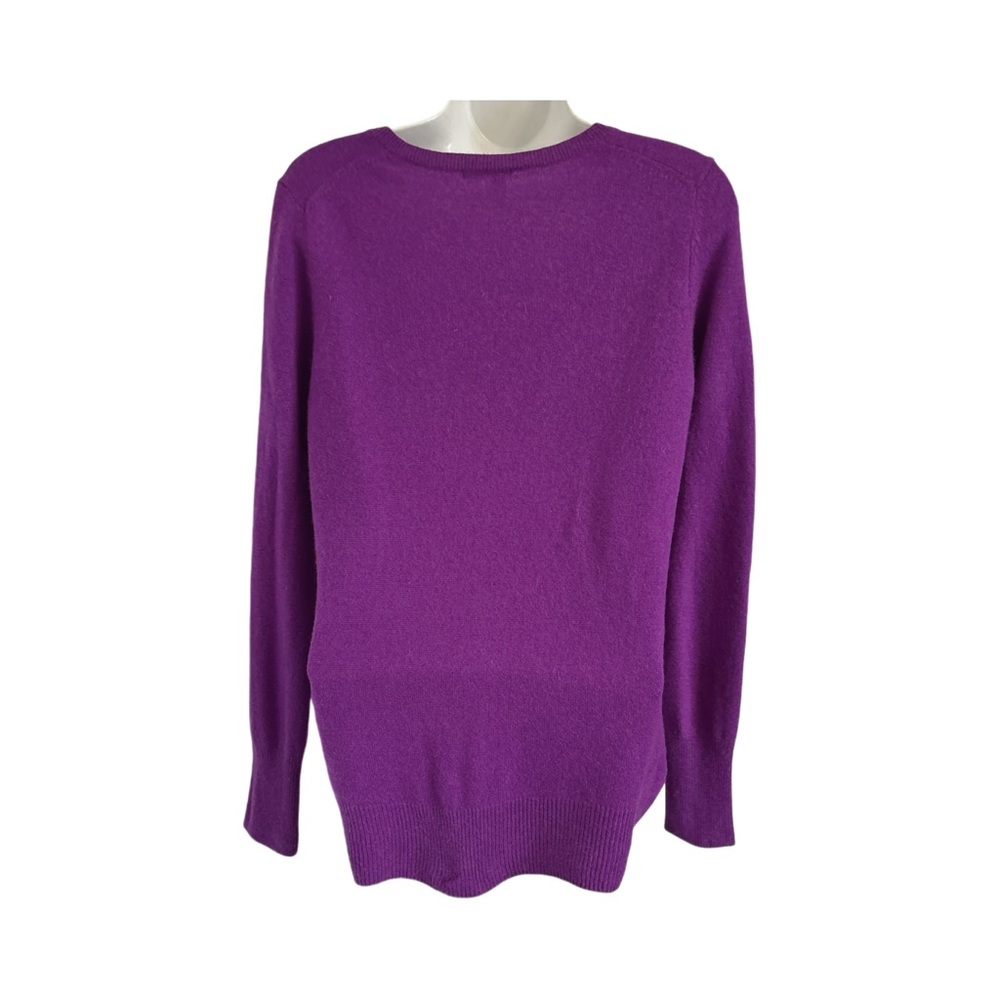 Halogen Cashmere Purple V-Neck Sweater Size Medium - Picture 5 of 5